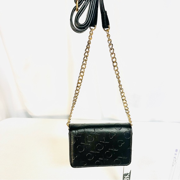 XOXO Black Crossbody Bag with Heart Detail - Picture 3 of 9